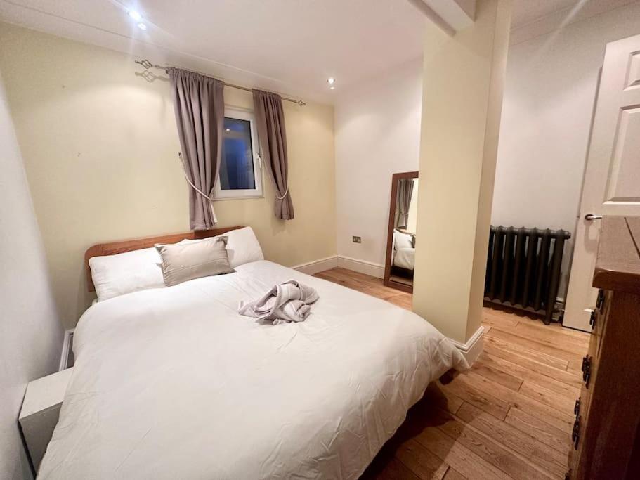 Spacious 2 Bedroom